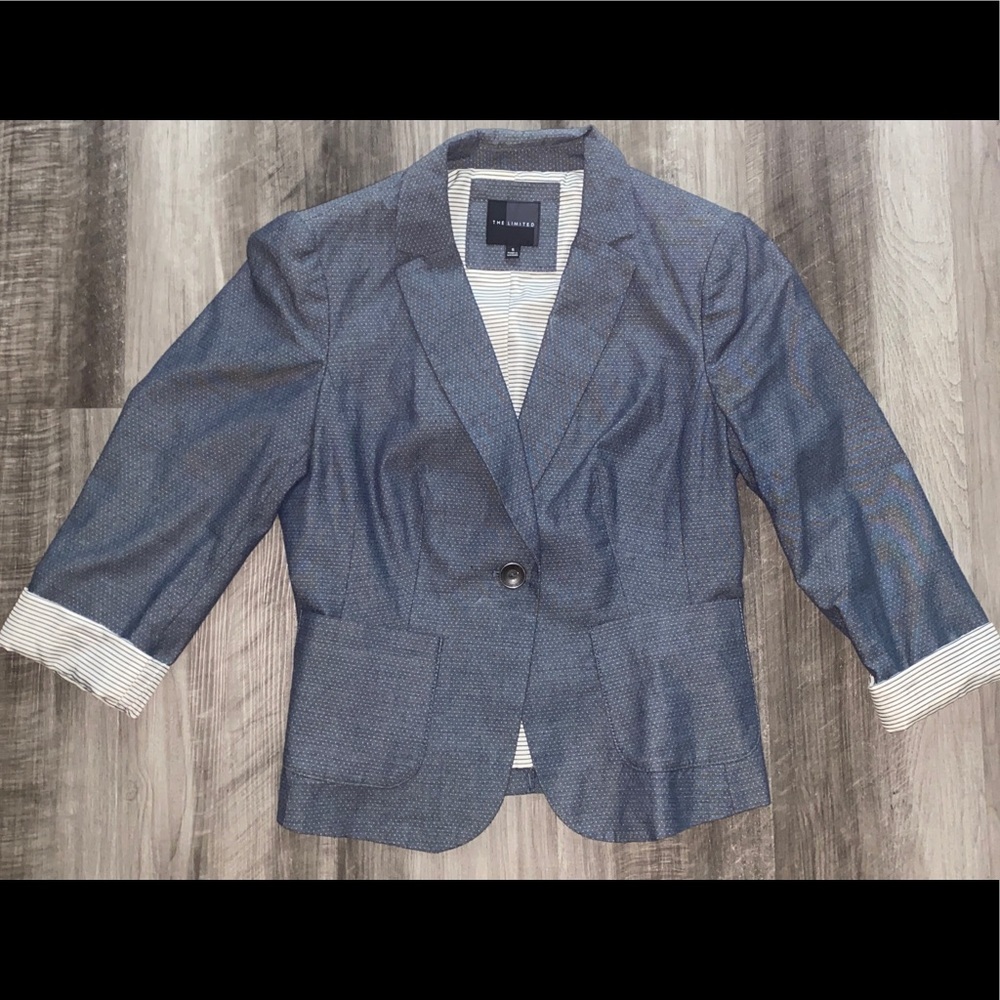 Women’s Three Quarter Sleeve Limited Blazer Size S